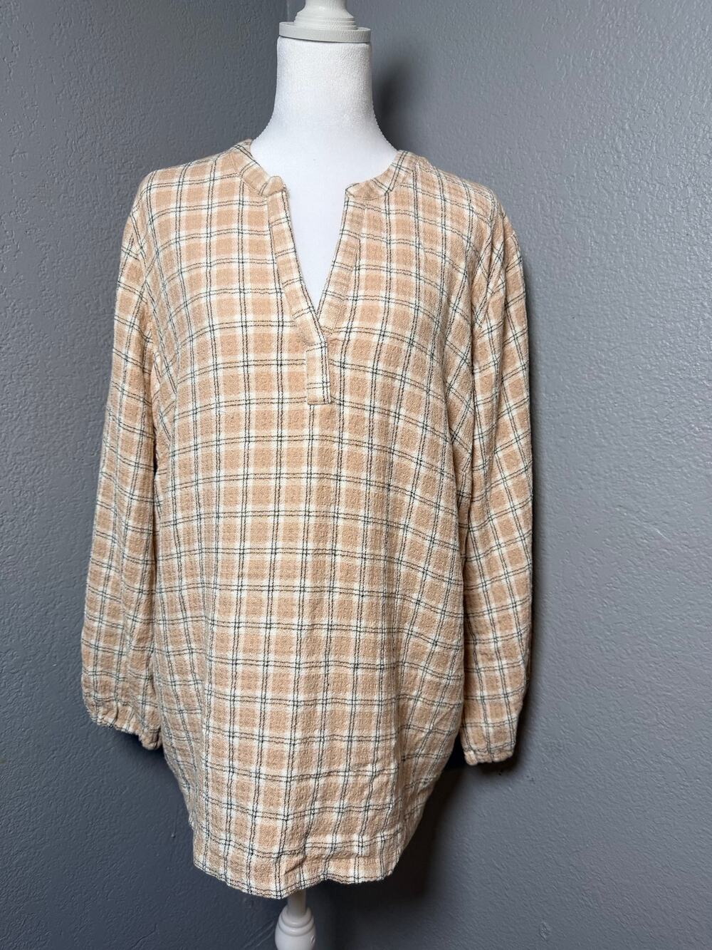 Women's XL Beige Plaid Textured Tunic Blouse 0009